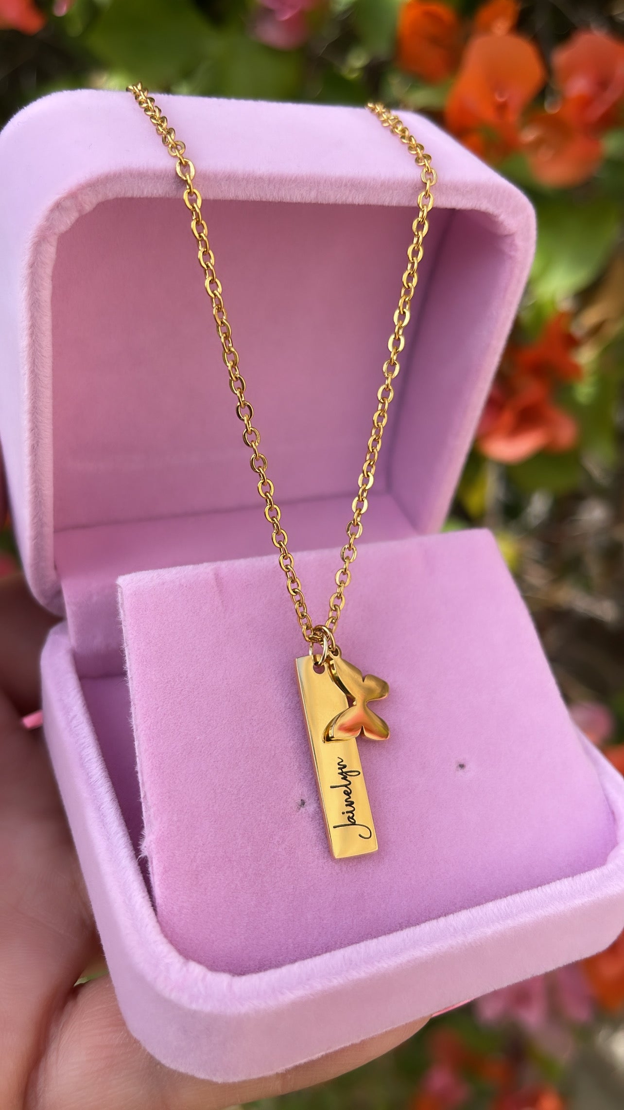 Personalized vertical bar