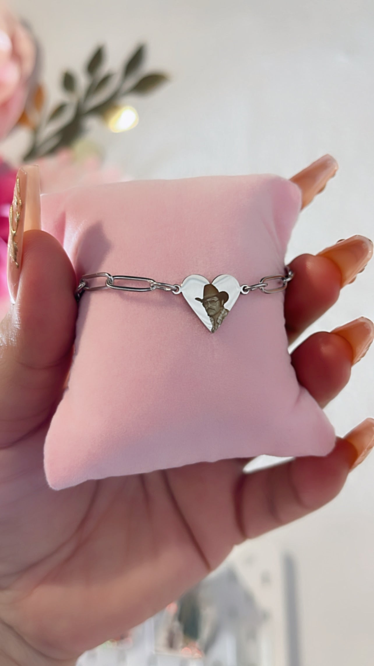 Personalized heart charm bracelet