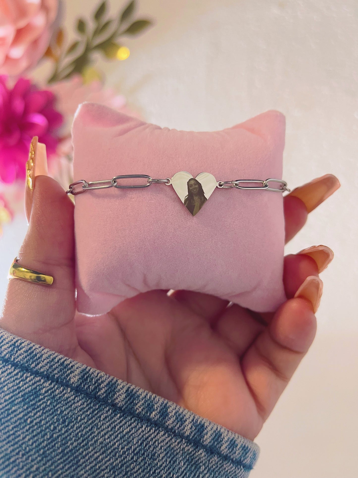 Personalized heart charm bracelet