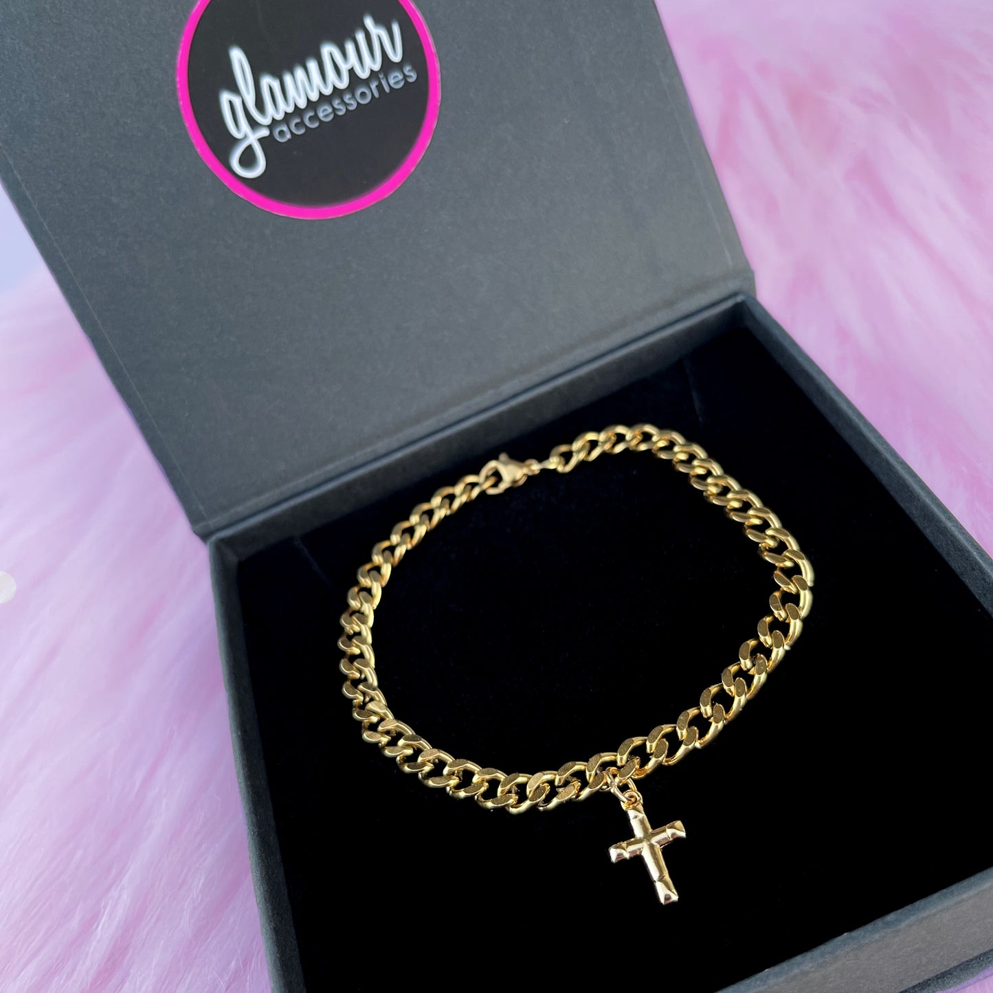 Cross charm bracelet