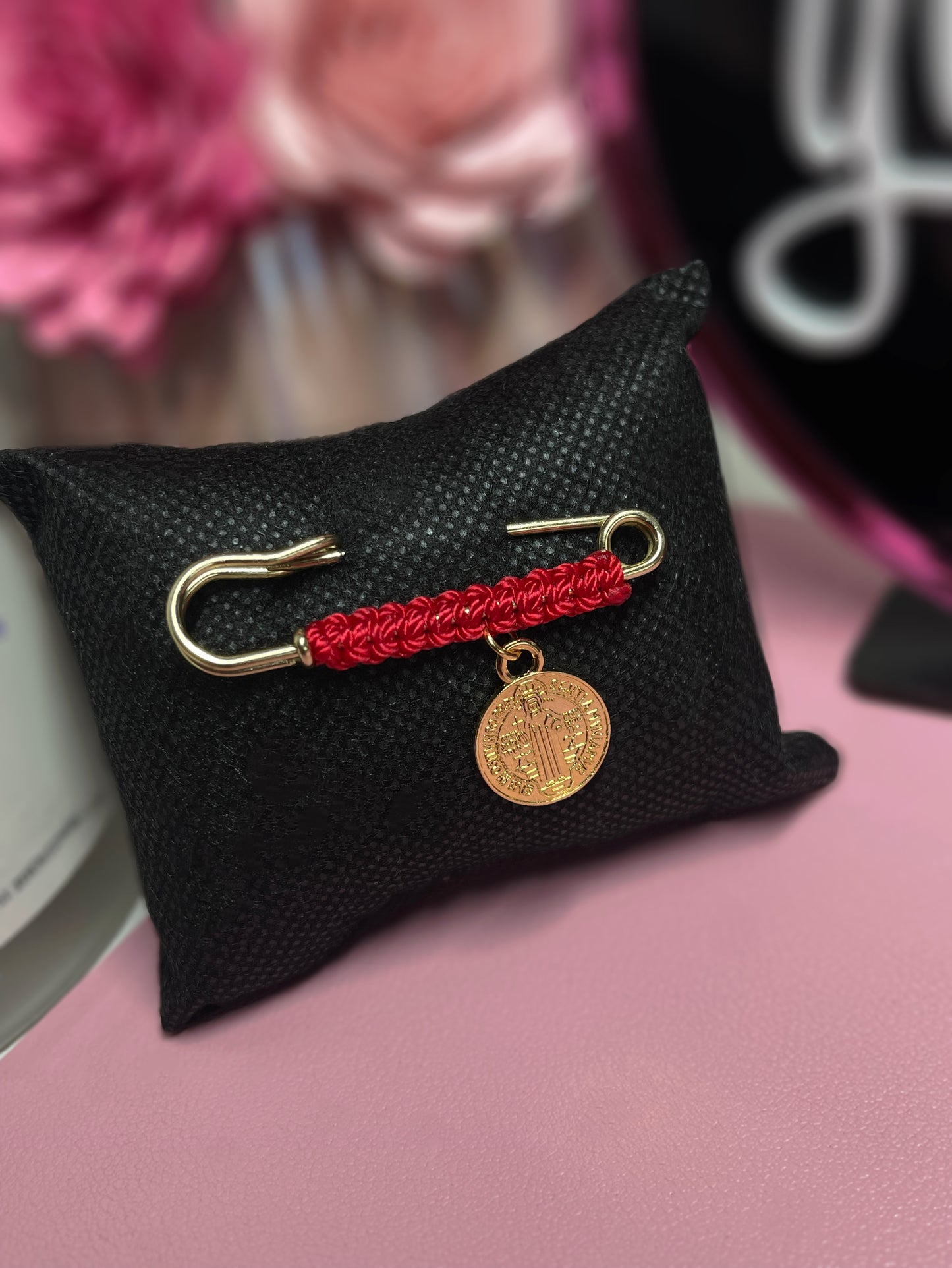 San Benito Pregnancy brooch❤️