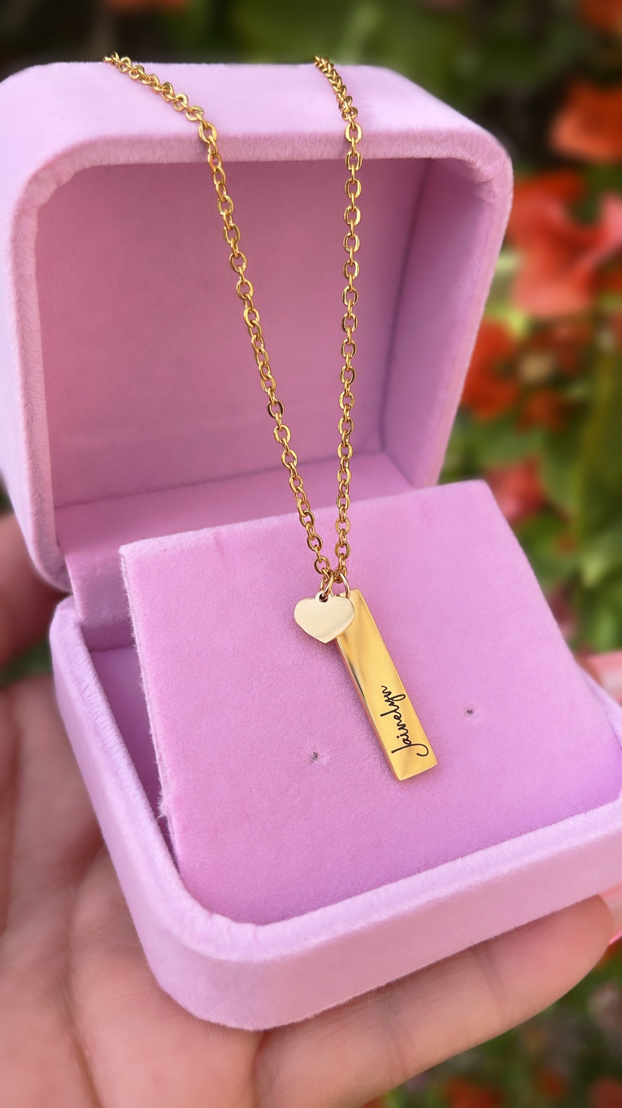 Personalized vertical bar