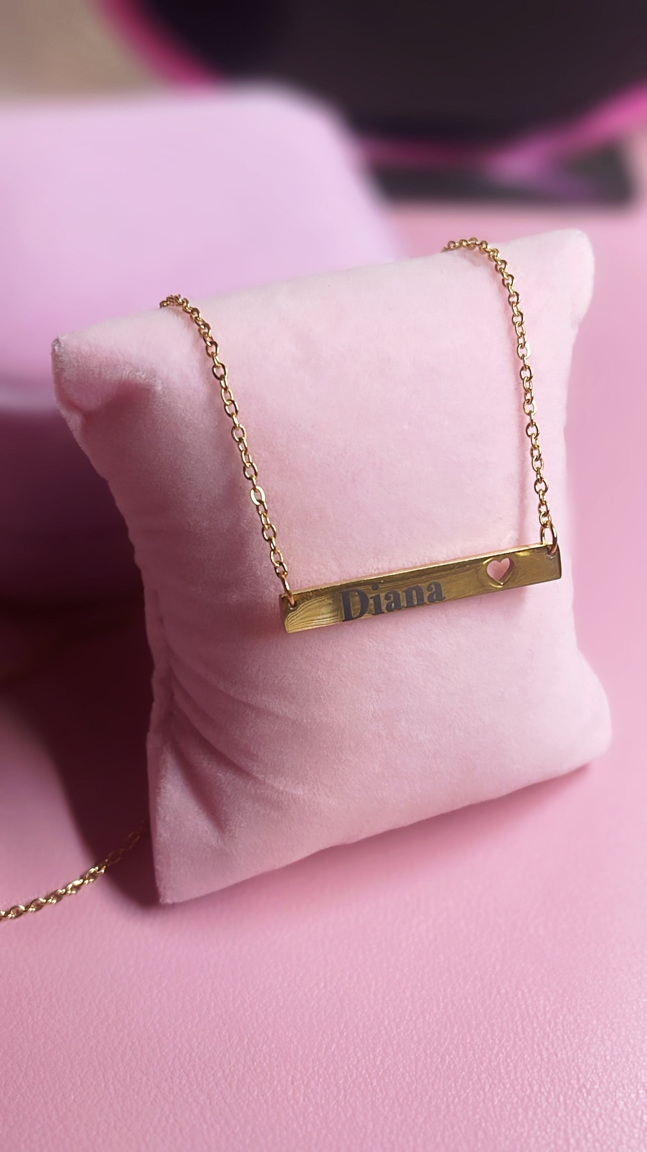Personalized heart bar necklace
