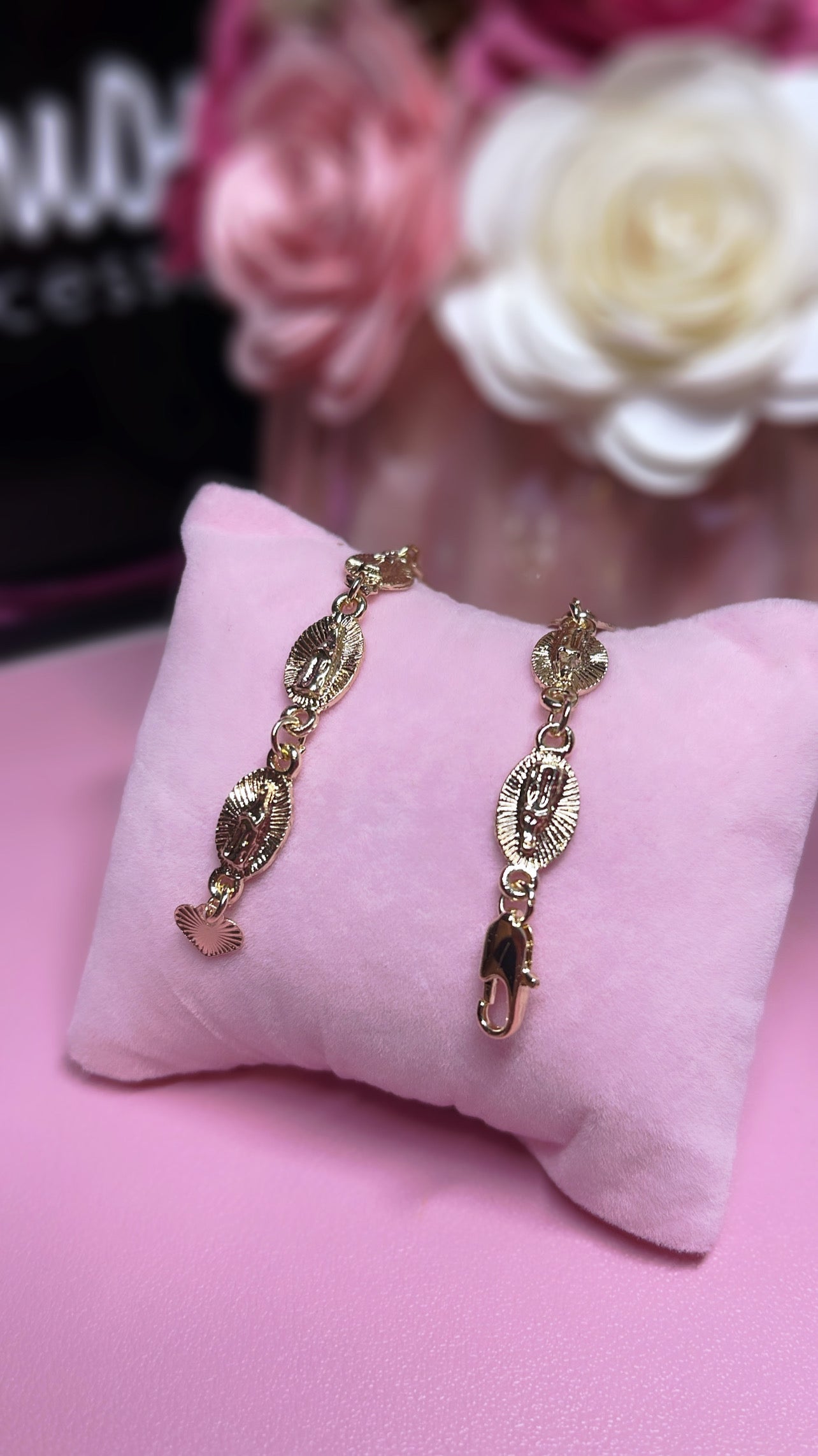 Virgencita charm bracelet with heart