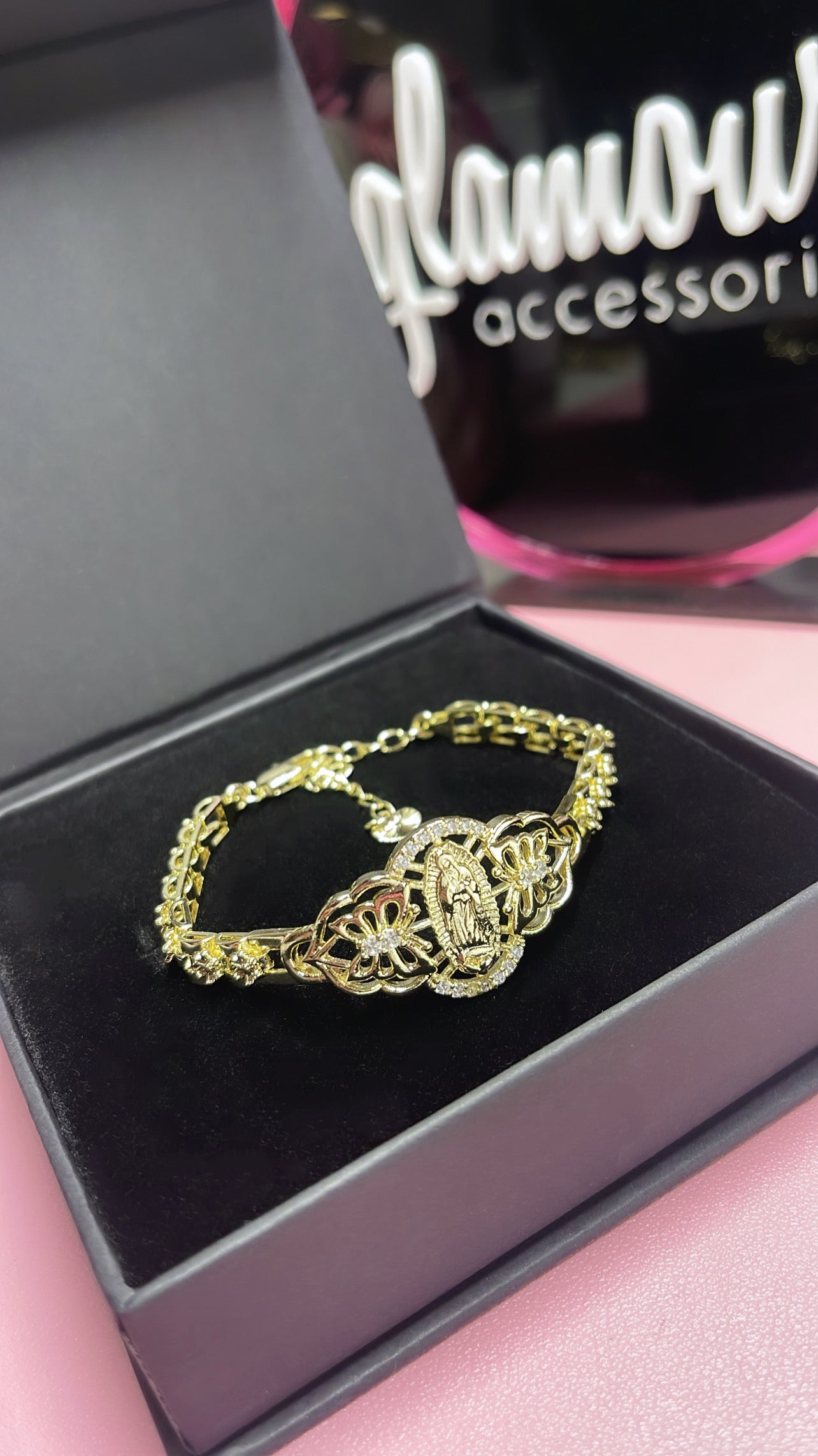 Pulsera mariposa virgencita
