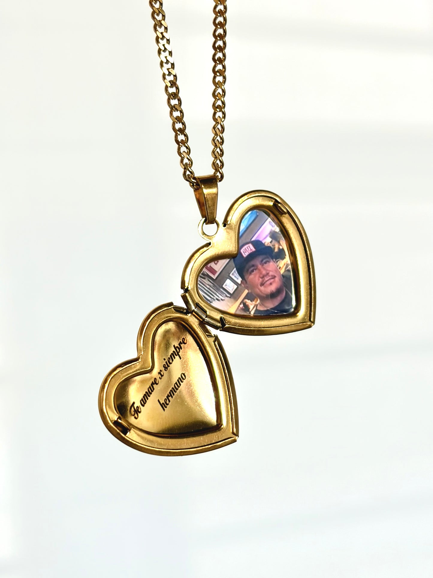 Medallón de corazón personalizado