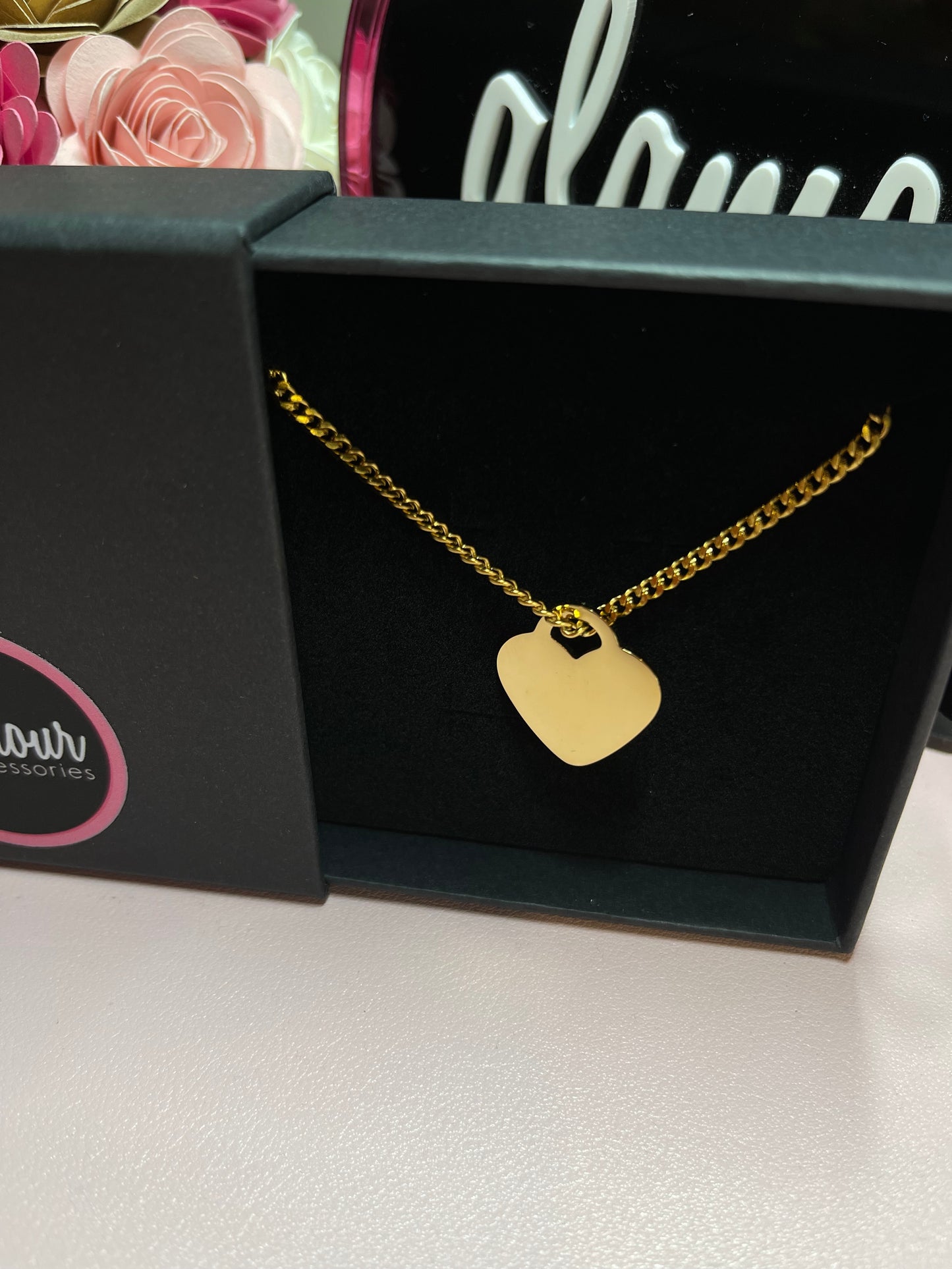 Gold medium Heart  necklace chunky chain