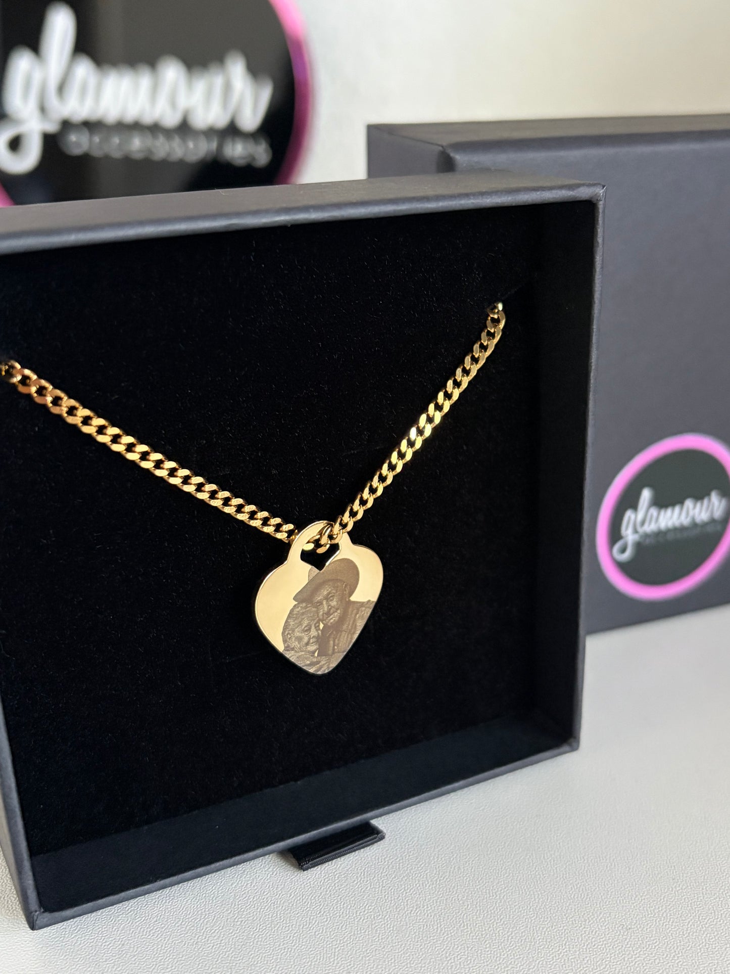 Gold medium Heart  necklace chunky chain