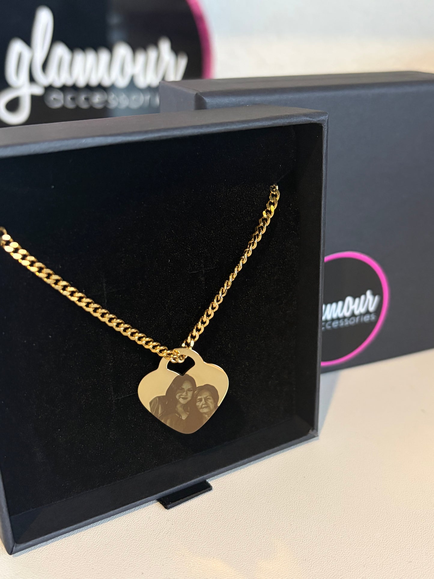 Gold medium Heart  necklace chunky chain