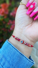 Cargar imagen en el visor de la galería, Adult red eye bracelet- gold filled
