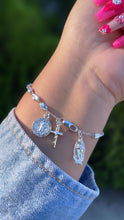 Cargar imagen en el visor de la galería, San Benito, Cross &amp; Virgencita charm bracelet
