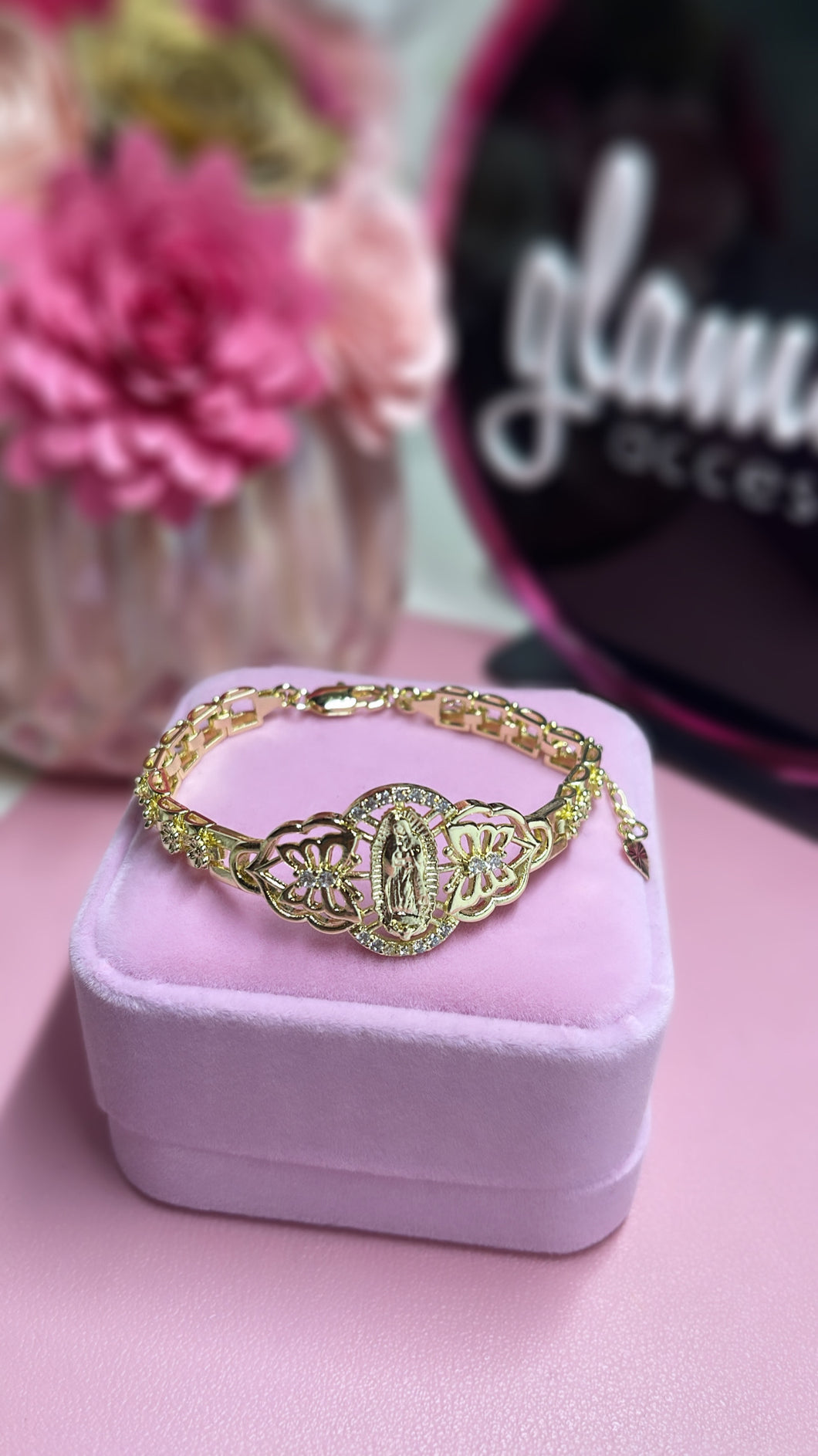 Child👧🏻 butterfly 🦋 Virgencita bracelet