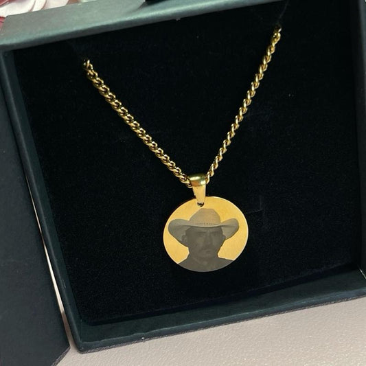 Round personalized charm