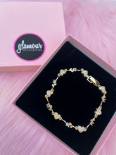 Load image into Gallery viewer, Crystal heart &amp; flower bracelet
