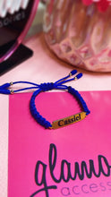 Cargar imagen en el visor de la galería, Baby/Child name plate bracelet
